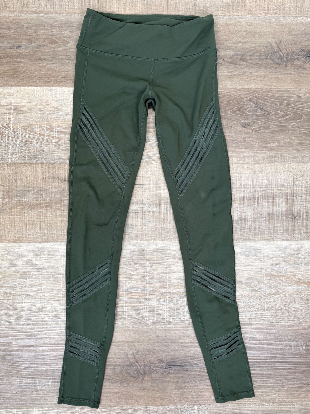 Alo Yoga Size XS Green Moto Mesh Panel Athletic Leggings
